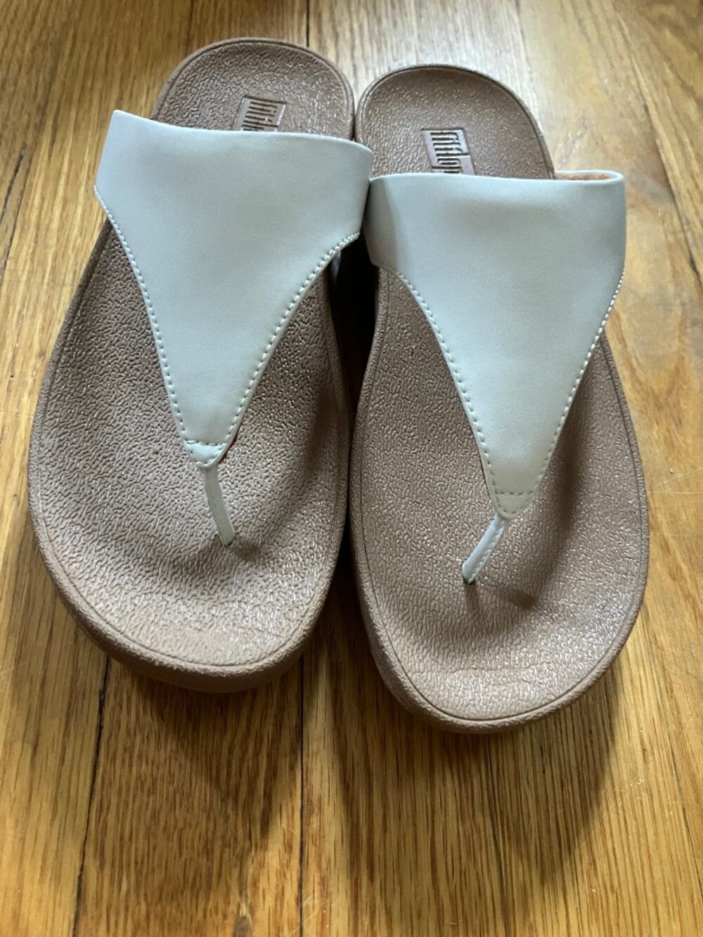 FitFlop Flowrise sandal, size 7 - Picture 3 of 9
